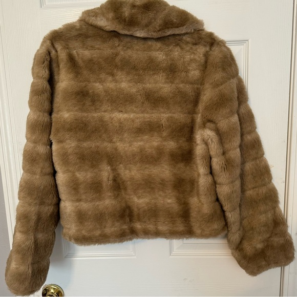 80’s Tyber Man Made Fur Short Coat. Size M - Picture 5 of 7